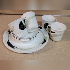 Corelle/Corningware Dish set